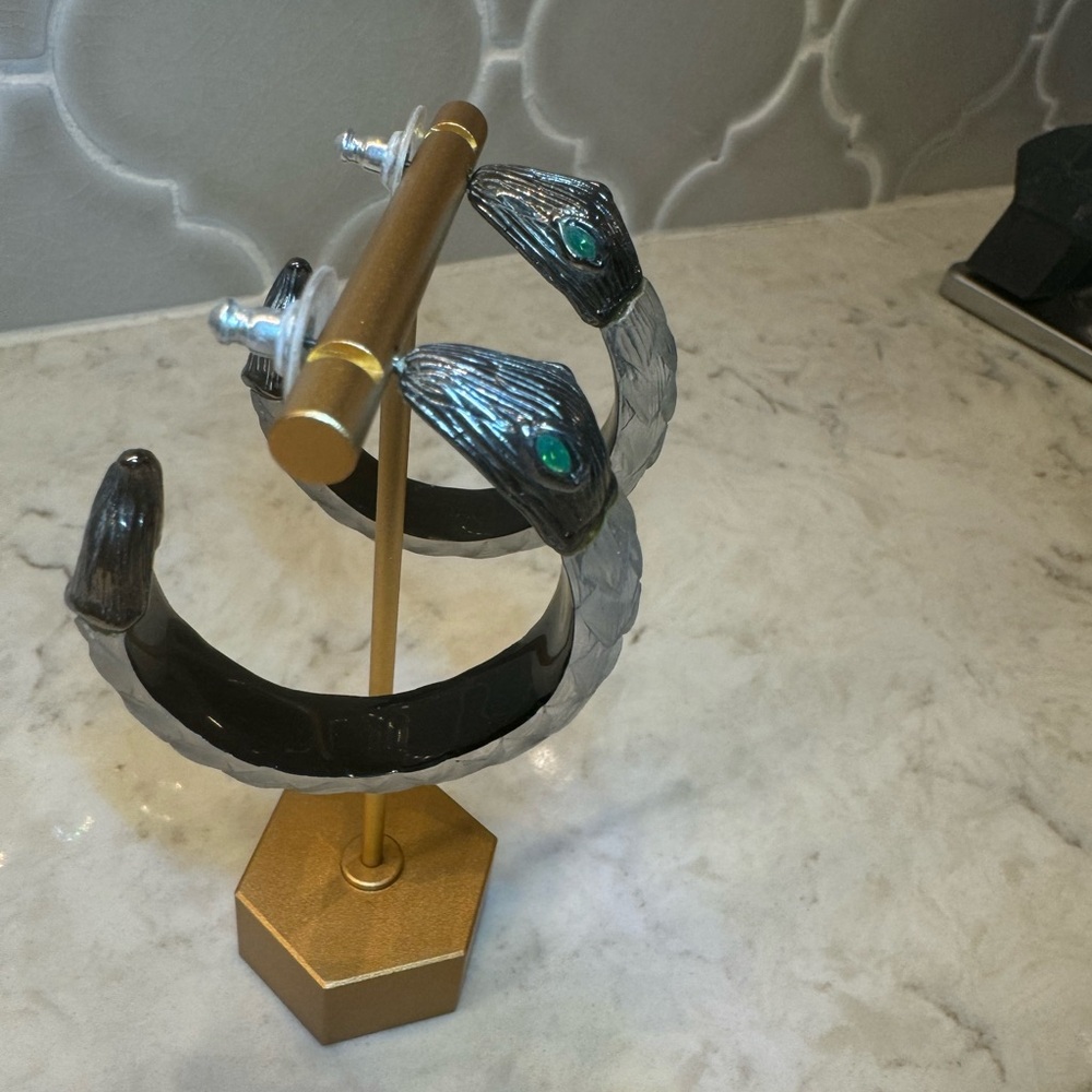 Collectors! Alexis Bittar 5 piece serpent lucite set gray w/green crystals FAB! - Picture 13 of 16